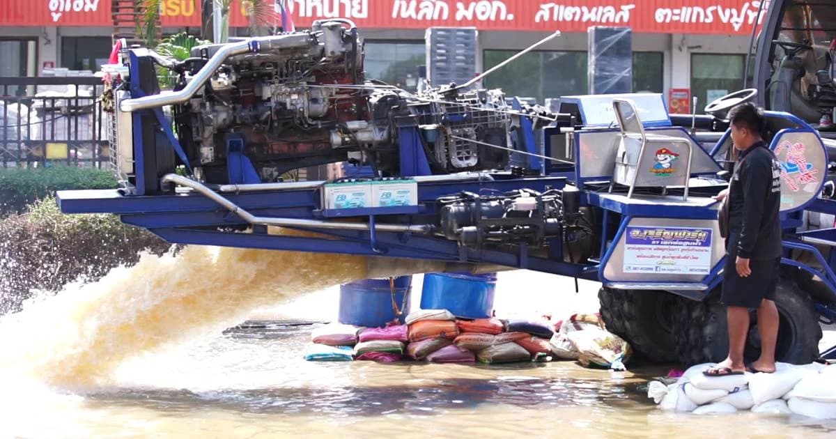 ทีมท่อสูบน้ำซิ่ง ยันช่วยสูบน้ำท่วมอุบลฯ จนจบภารกิจ พบไม่มีแนวกั้นน้ำวนกลับที่เดิม
