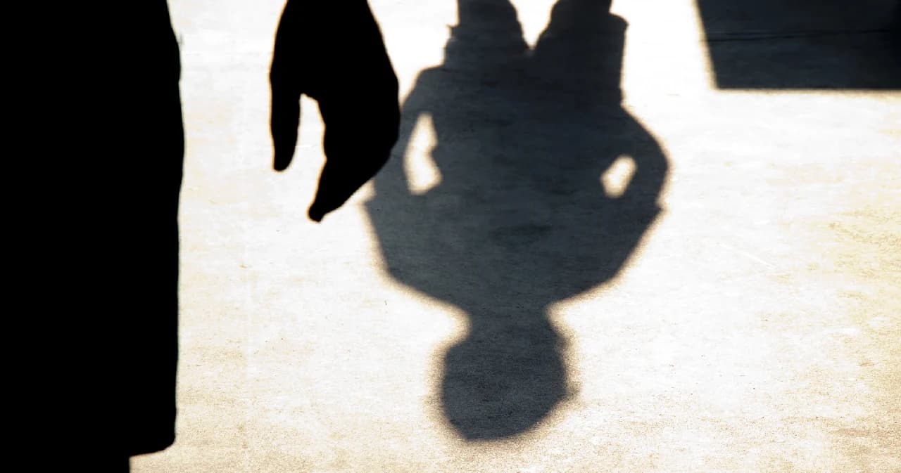 “รักวัวให้ผูก รักลูกอย่าตี” กุมารแพทย์ แนะหยุดปลูกฝังให้เด็กมองความรุนแรงเป็นเรื่องปกติ