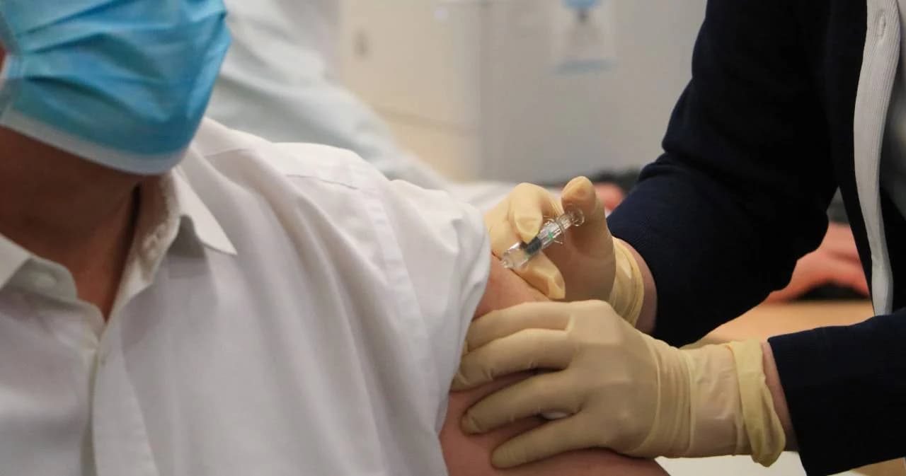 เดินหน้าปูพรมฉีดวัคซีน มิ.ย. นี้ เปิดให้ผู้สมัครใจเข้ามาฉีดได้เลย เร่งกระจายวัคซีนไปทุกพื้นที่