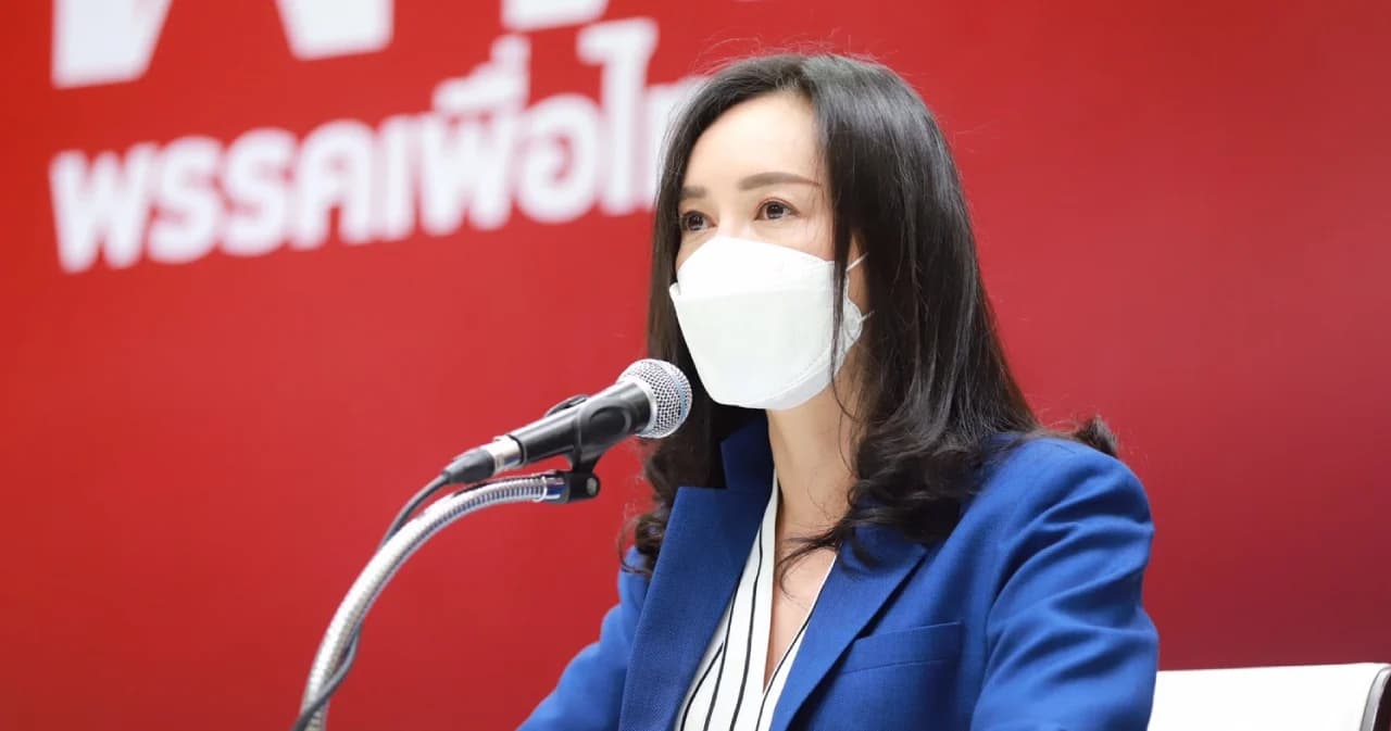 โฆษกเพื่อไทย จี้ ศบค. เปิดรายชื่อกรรมการใช้อำนาจไม่ให้ไทยเข้าร่วม ‘โคแวกซ์’ ทำไทยตกขบวนวัคซีนโควิด-19