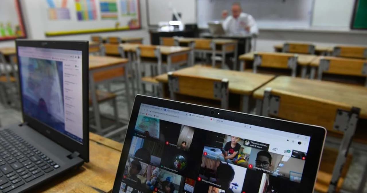 สำรวจชีวิต นิสิต นักศึกษา ยุคโควิด-19 ประสบการณ์ในรั้วมหาวิทยาลัยที่หายไป