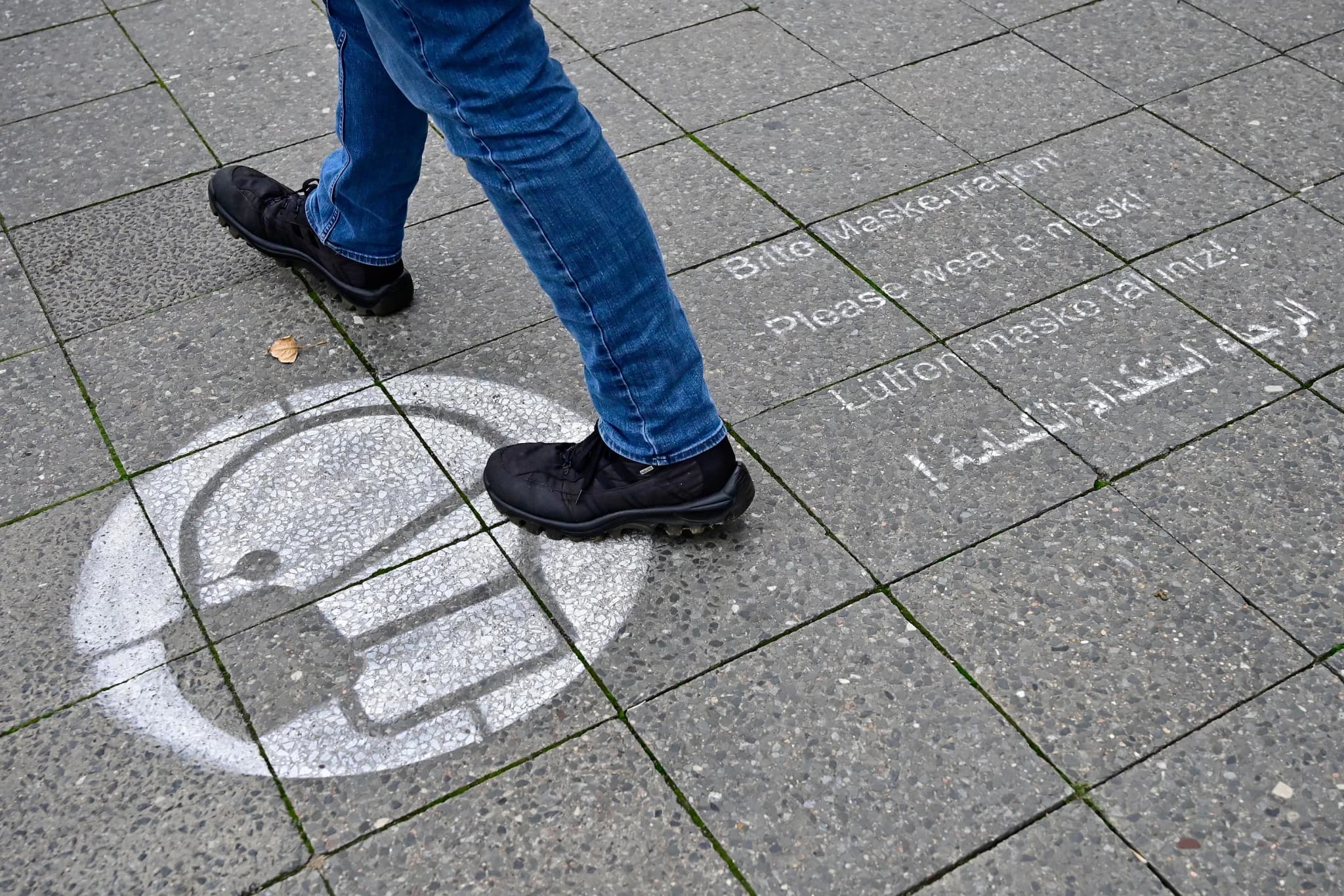 เยอรมันพบผู้ติดเชื้อครึ่งแสนเป็นวันที่ 2 ติดต่อกัน เจอปัญหาคนไม่ยอมฉีดวัคซีน