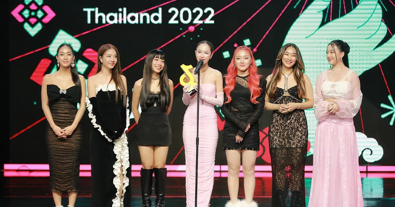 ‘4EVE’ คว้ารางวัล ‘Artist of The Year’ จากงาน ‘TikTok Awards Thailand 2022’