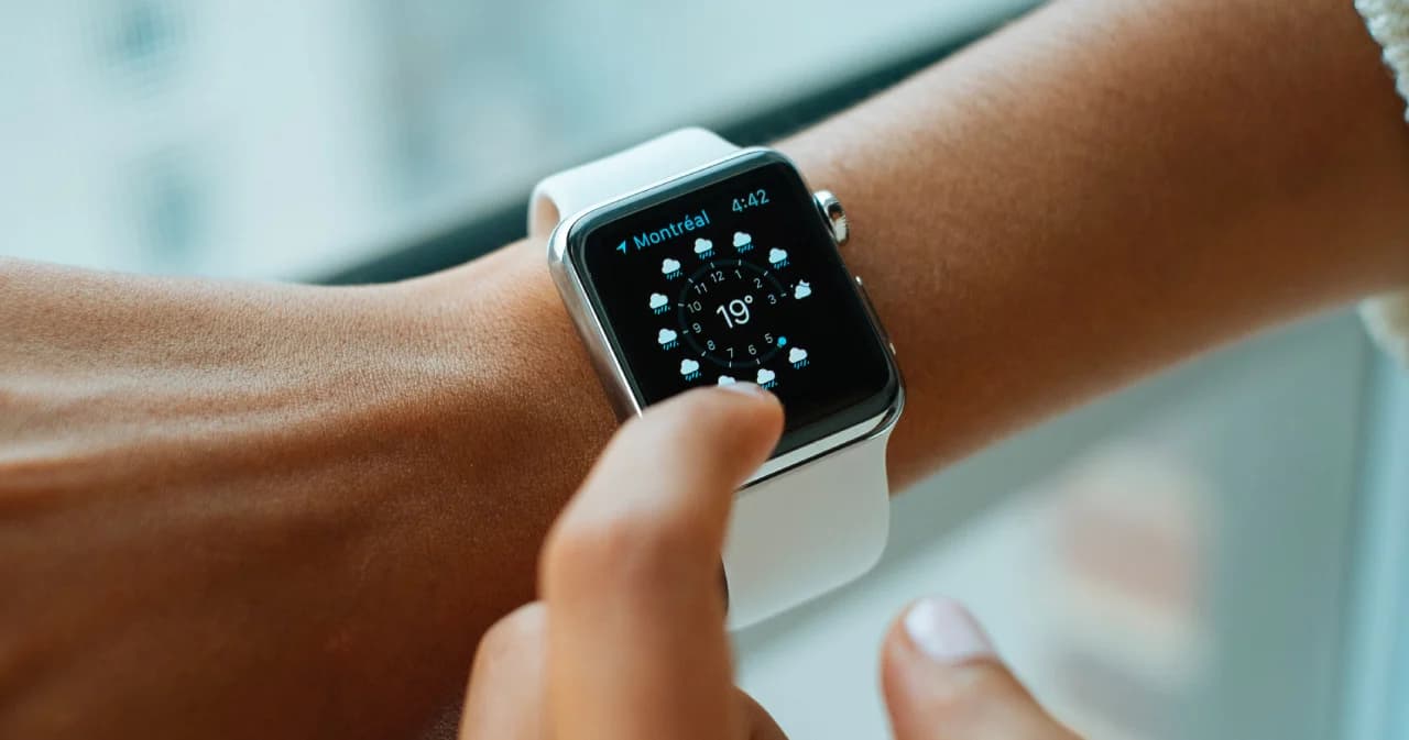 ข่าวดีผู้ป่วยเบาหวาน Apple ซุ่มวิจัยให้ Apple Watch ตรวจน้ำตาลในเลือดได้ ไม่ต้องใช้เข็มเจาะ