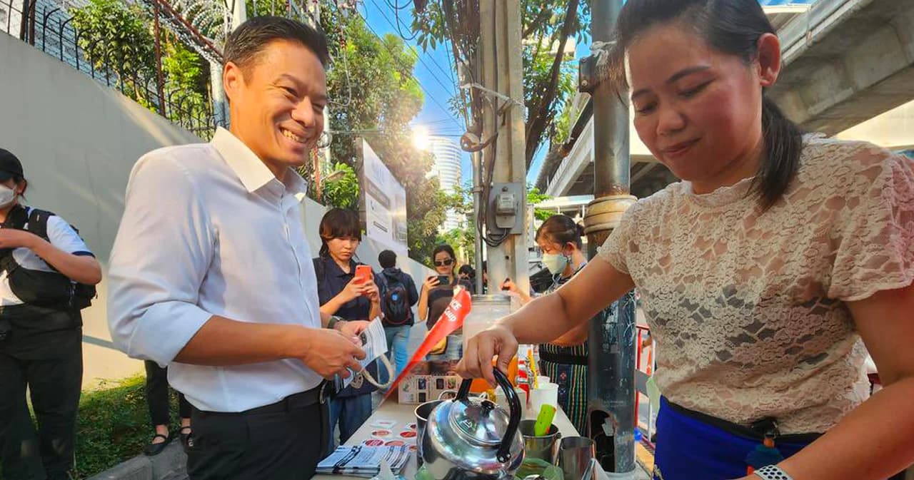'กัณวีร์' ร่วมม็อบชานมสันติภาพ ย้ำไทยต้องแสดงจุดยืน-บทบาทสร้างสันติภาพใน 'เมียนมา'