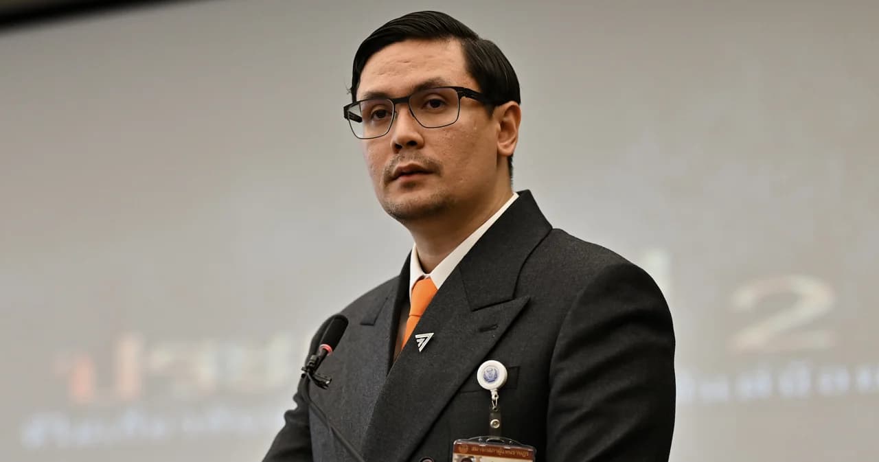 'รังสิมันต์' ข้องใจ รัฐบาลไม่ปฏิเสธ ปม 'ทักษิณ' คุยกลุ่มชาติพันธุ์เมียนมา ถามใคร นายกฯ ตัวจริง