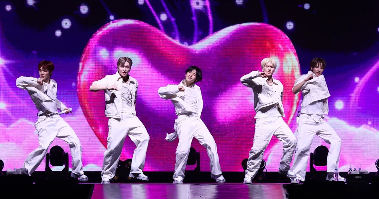 คำชมท่วมท้น! คอนเสิร์ตเต็มรูปแบบครั้งแรกของ POW 'ยอร์ช' กลั้นน้ำตาไม่อยู่ ขอบคุณที่ไม่ทิ้งกัน